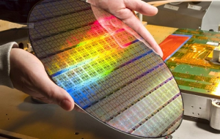 “要為半導體供應鏈的割裂做好準備”